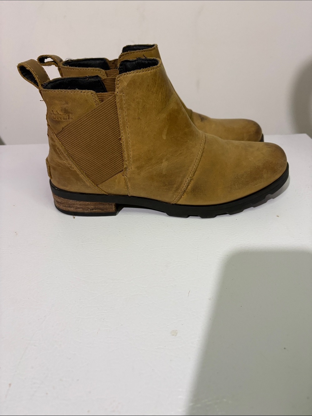 Sorel Women's Chelsea Ankle Boots in Tan Nubuck